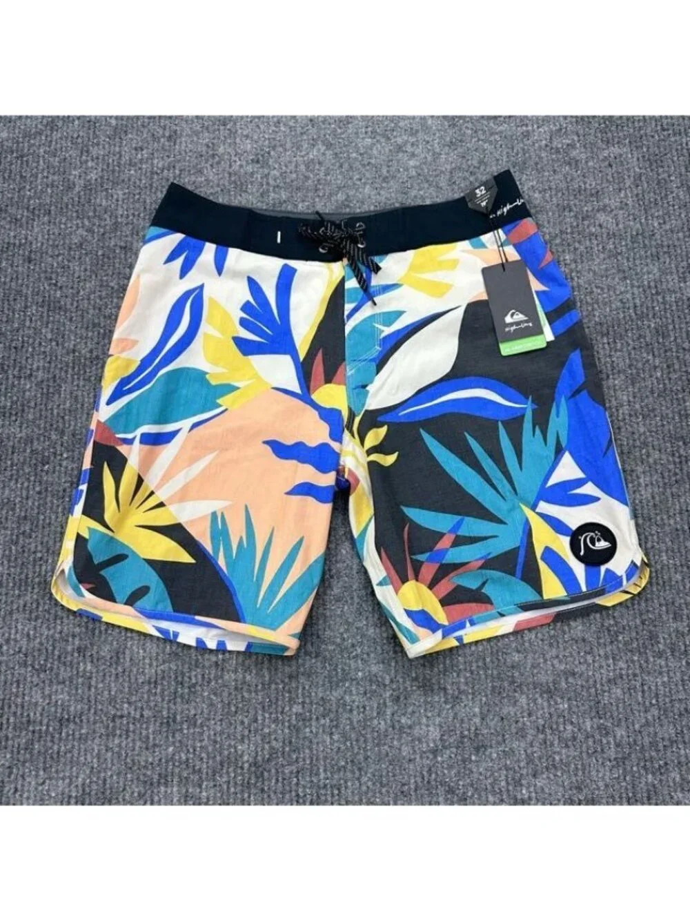 Quiksilver Highline Tropical Flow Board Shorts Swim Trunks Mens Size 32 NEW